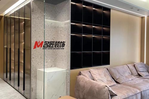 柳州市香頌諾丁山現(xiàn)代簡約風格三居室裝修案例